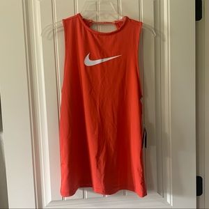 Nike Pro tank